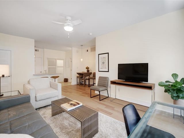 2209 Hancock Dr Unit #19