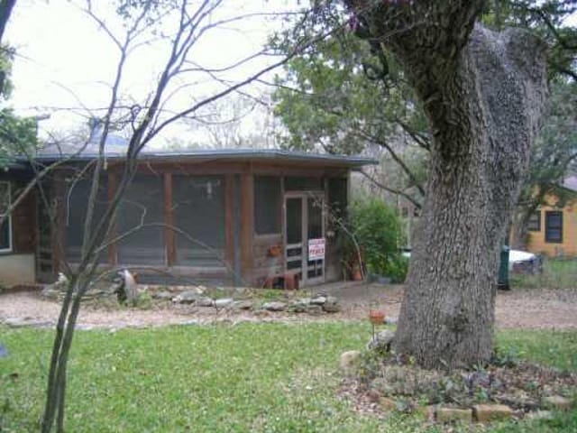 2209 La Casa DR