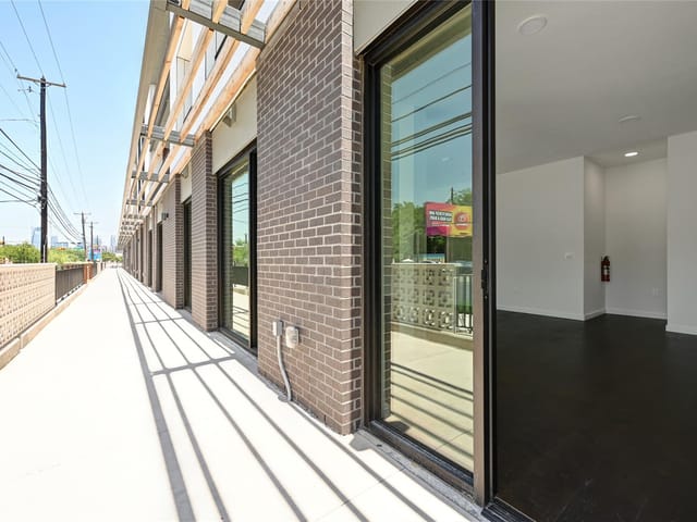 2209 S 1st St Unit #107
