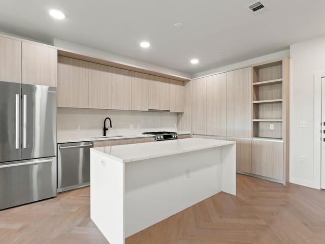 2209 S 1st ST Unit #335