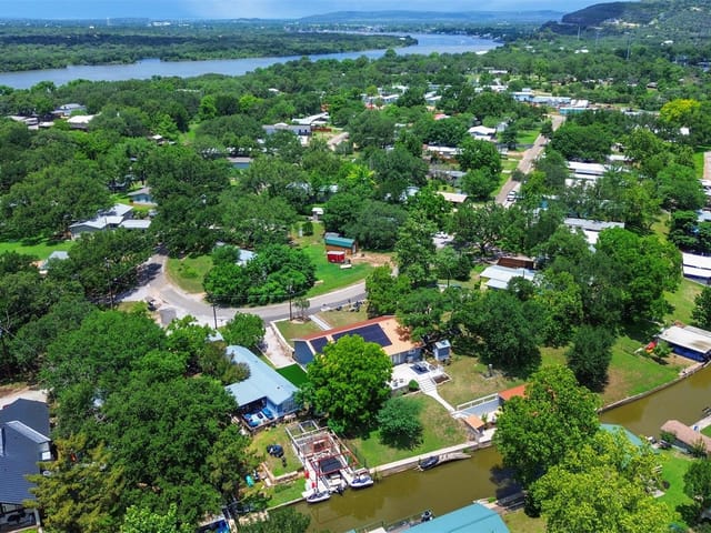 221 County Road 136C