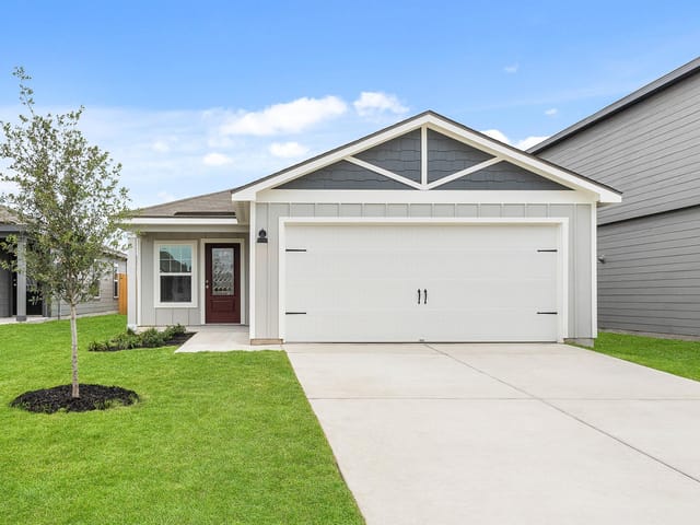 221 Fairlawn Way