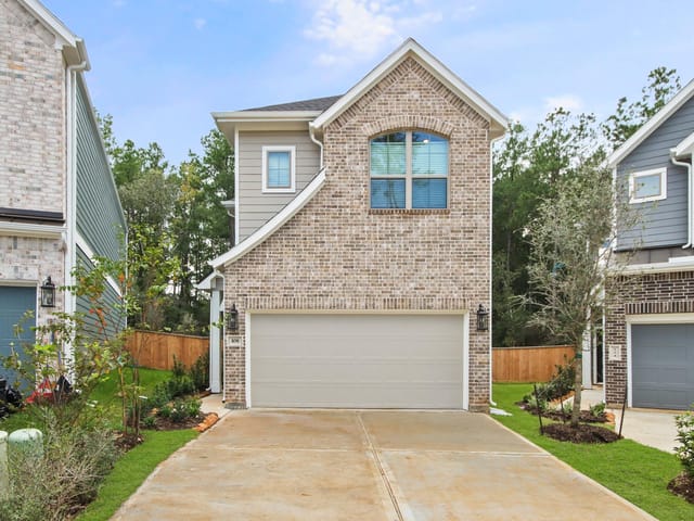 221 Flora Springs CV