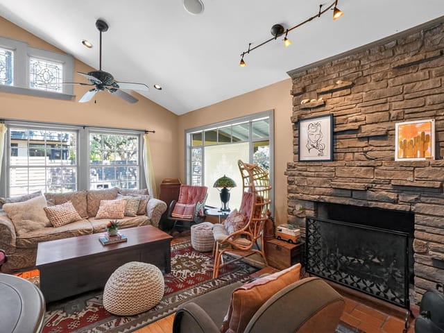 View 221 Park LN 221 Park LN, photo 1 of 38, Austin, TX