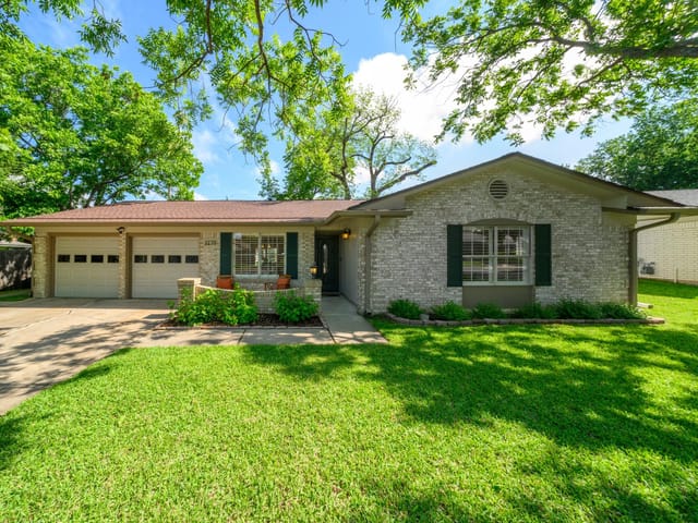 2210 Kenbridge DR - front exterior - Luxury home in Allandale North Sec 03, Austin, TX