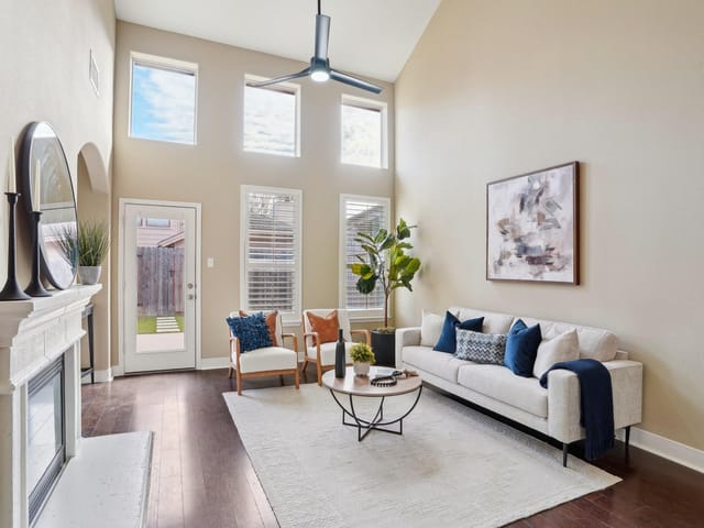2210 Onion Creek Pkwy Unit #1303