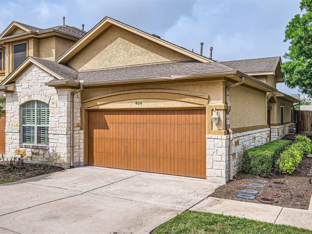 2210 Onion Creek Pkwy Unit #404