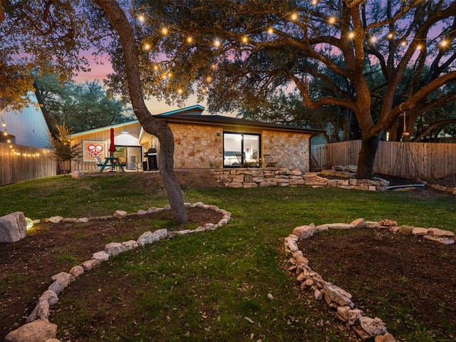 2210 Red Fox Rd.