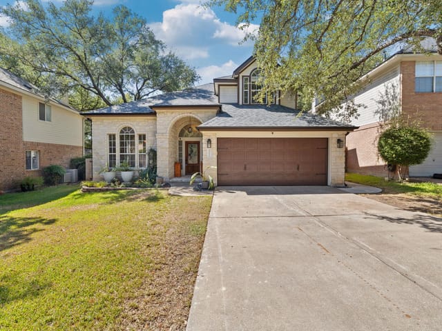 2211 Spring Hollow PATH