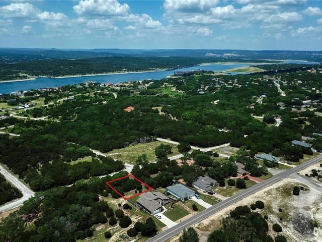 2211 Thurber LN