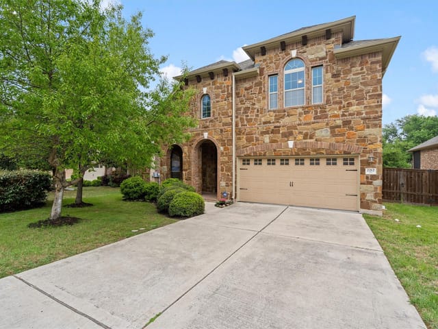 2212 Williston Loop