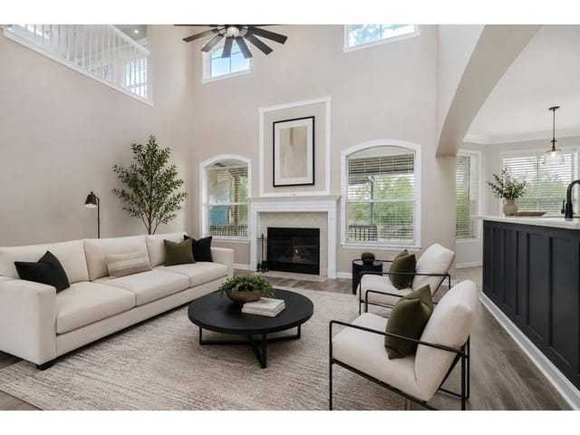 22121 Rose Grass Ln