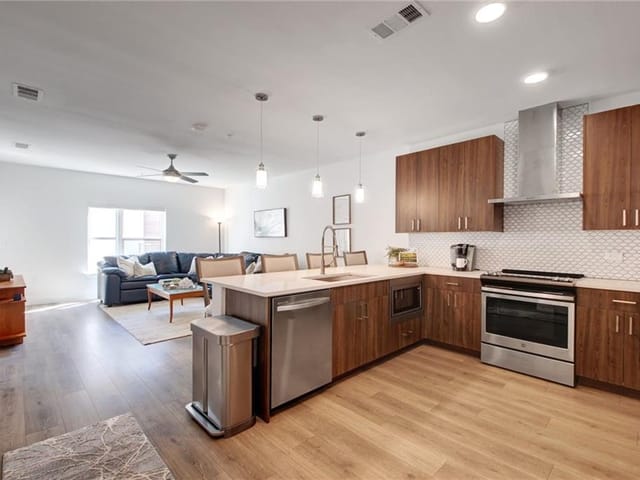 2213 Poquito St Unit #303