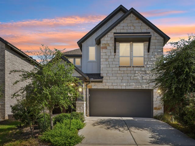 2213 Stampede DR