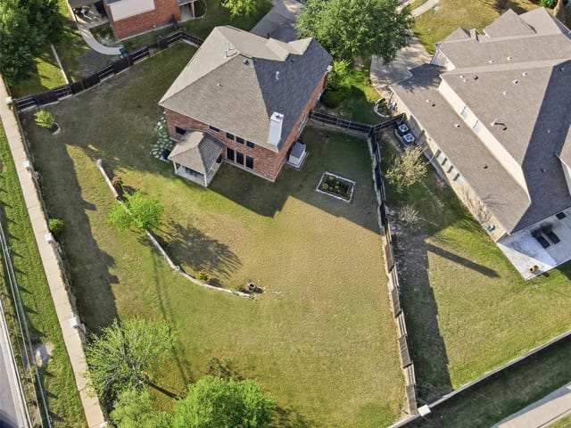 2215 Heritage Well Ln