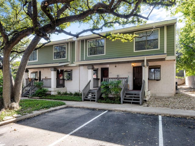 2215 Post Rd Unit #1034