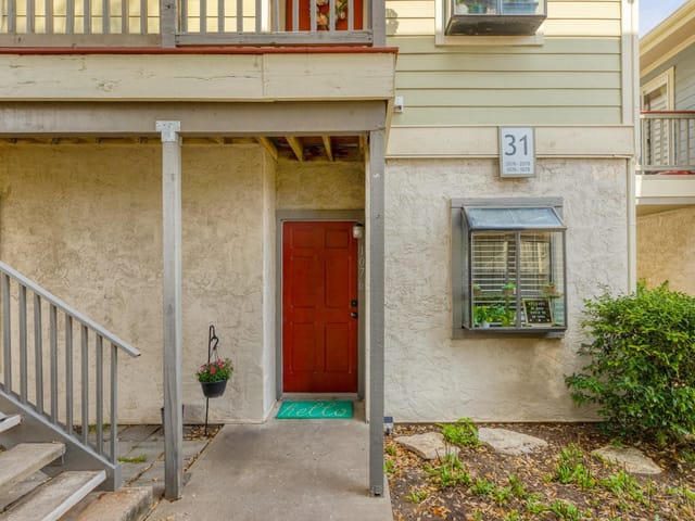 2215 Post RD Unit #1076