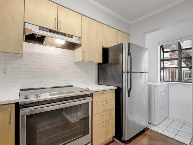 2215 Post RD Unit #1116