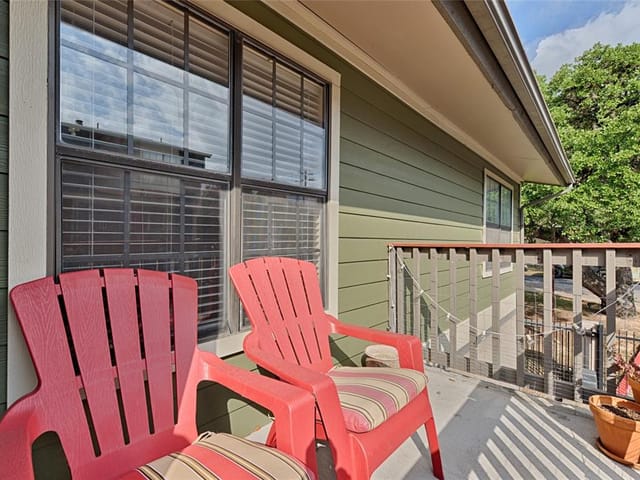 2215 Post Rd Unit #2001