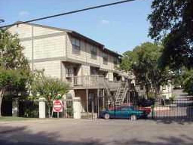 2215 POST RD Unit #2018