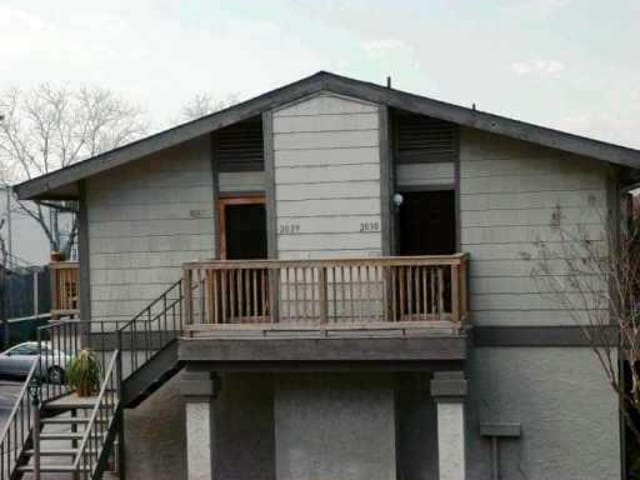 2215 POST Rd Unit #2030
