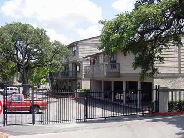 2215 POST Rd Unit #2042