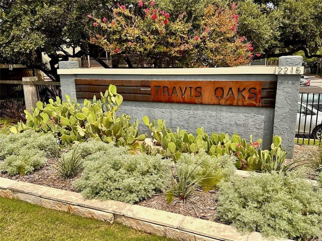 2215 Post RD Unit #2068