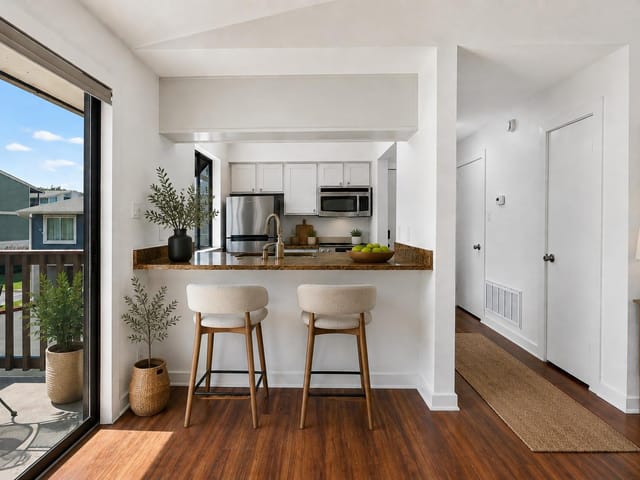 2215 Post RD Unit #2072