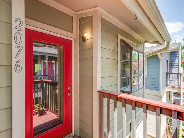 2215 Post RD Unit #2076