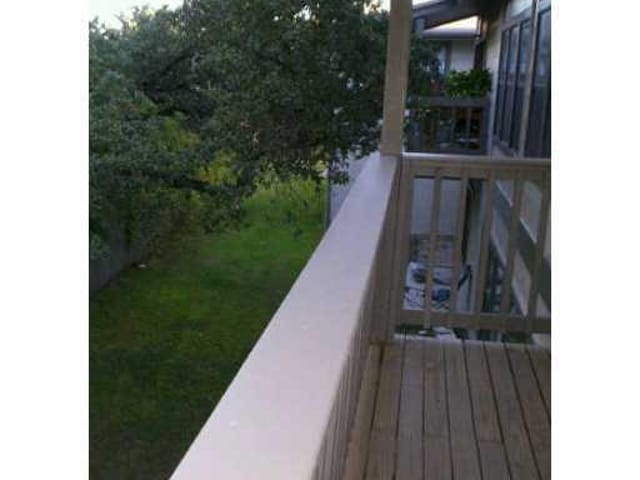 2215 Post Rd Unit #2078
