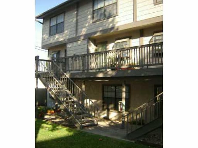 2215 Post Rd Unit #2108