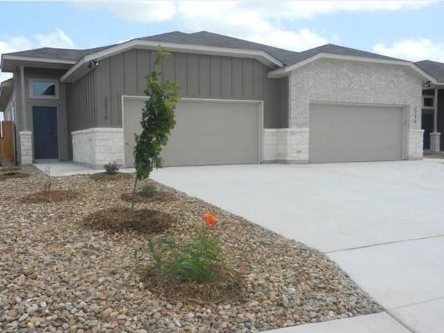 2216 Avery Vlg Unit #2214