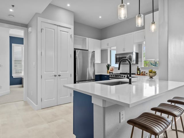 2216 Thornton Rd Unit #431