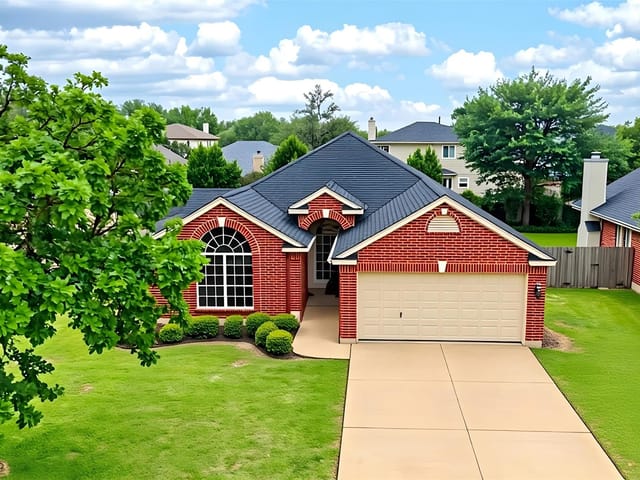 2218 Macaw DR