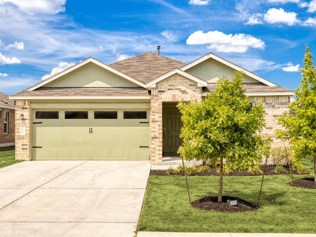 222 Escondido Cir