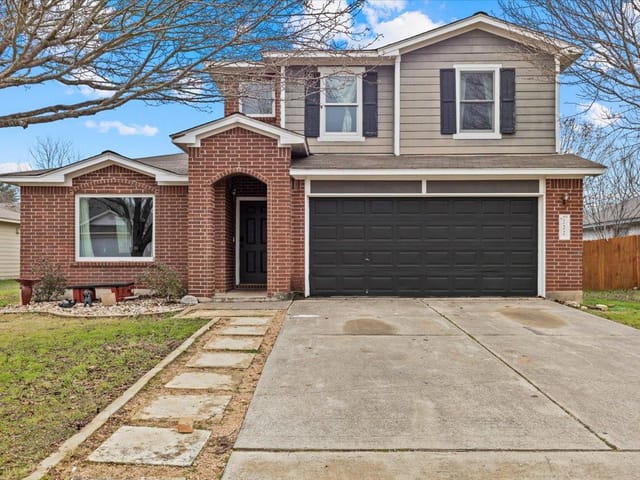 222 Katy B Ln