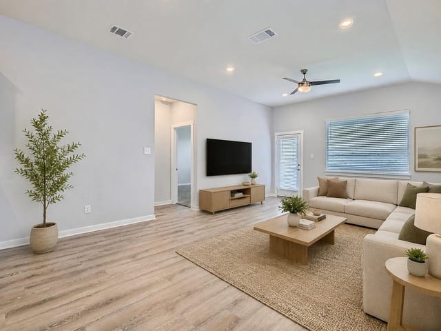 222 New Hampton WAY