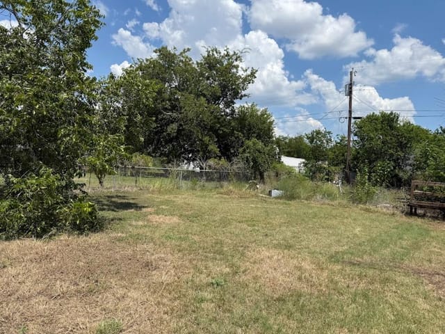 222 W Dogwood ST