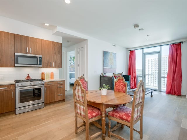 222 West Ave Unit #1112