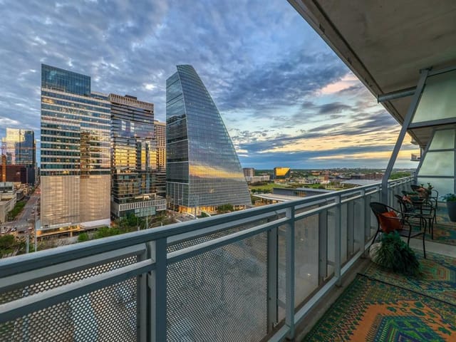 222 West Ave Unit #1511