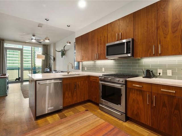 222 West Ave Unit #1609