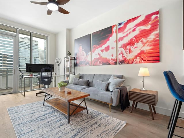 222 West Ave Unit #1711