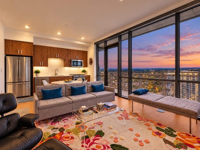222 West Ave Unit #1908
