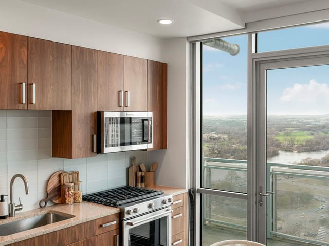222 West Ave Unit #2204