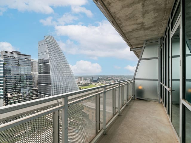 222 West Ave Unit #2411