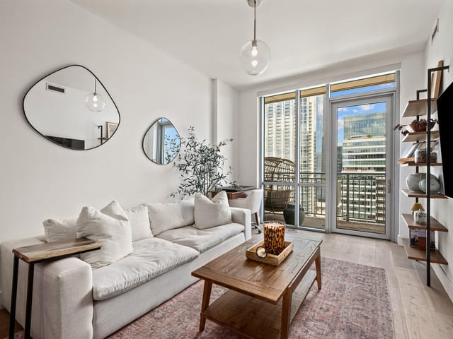 222 West Ave Unit #2507