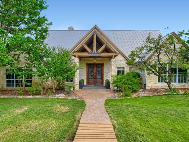 222 Winn Valley DR