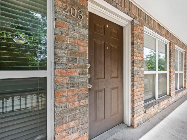 2220 Leon ST Unit #203