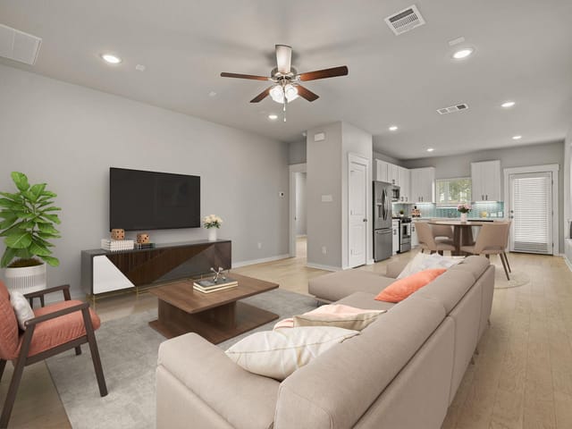 2233 Calvert DR