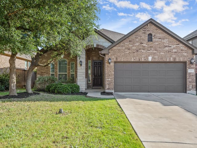 2233  Yaupon Range Dr